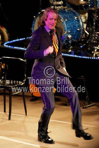 Ruhrpott-Komödiant Helge Schneider gastiert mit seiner Karnevalsshow 