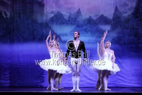 Das Russische Nationalballett aus Moskau gastiert mit Peter Iljitsch Tschaikowskys Schwanensee in der Lanxess Arena Köln (© Thomas Brill)