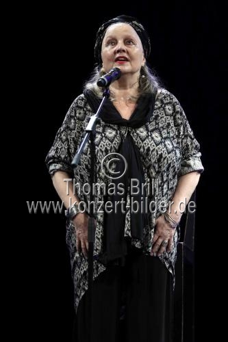 Deutsche Schauspielerin und Sängerin Hanna Schygulla gedenkt mit ihrem Programm 