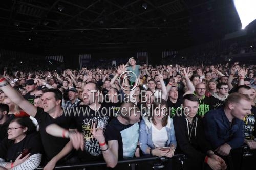 Deutsche elektronische Tanzmusik-Band Scooter gastiert auf ihrer 