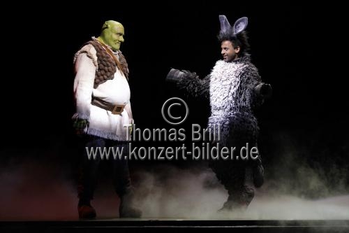 SHREK – Das Musical feiert am 19. Oktober 2014 im Capitol Theater Düsseldorf Premiere (© Thomas Brill)