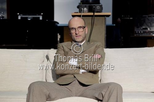 Deutsche Theaterregisseur Clemens Sienknecht im Interview über das Stück 