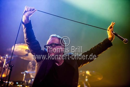 Schottische New Wave-Band Simple Minds gastiert auf ihrer 