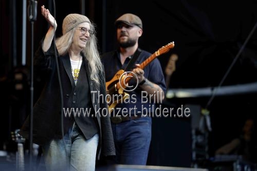 Amerikanische Punk- und Rockmusikerin und Rockpoetin Patti Smith gastiert mit ihrer Band auf ihrer 