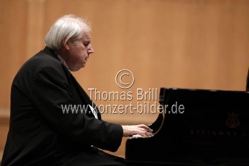 Russische Pianist Grigory Sokolov gastiert mit Werken von Franz Schubert und Ludwig van Beethoven in der Philharmonie Köln (© Thomas Brill)