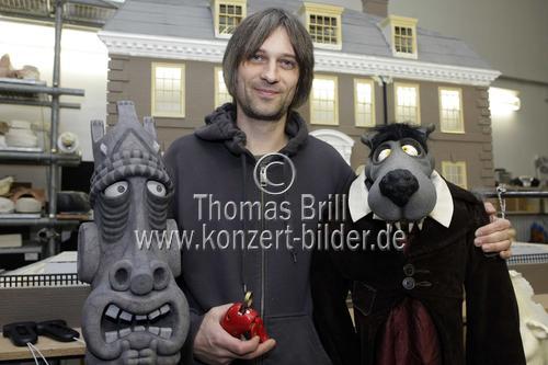 Deutscher Designer für Trick- & Specialobjekte Carsten Sommer in den Räumen  seiner Werkstatt, Köln  (&copy; Thomas Brill)