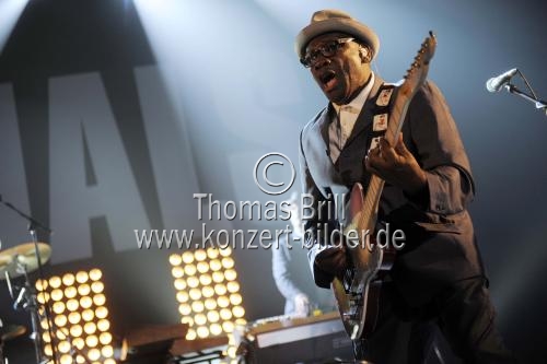 Englische 2-Tone Ska-Musikband The Specials gastiert auf ihrer 