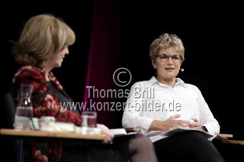 Deutsche Schriftstellerin Susanne Abel liest aus ihrem Debutroman „Stay away from Gretchen
