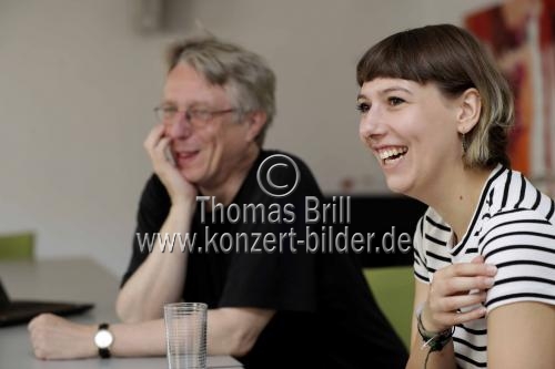 Joachim Steinigeweg und Leonie Haberkamp vom Allerweltskino e.V. im Interview über das Jubiläum 30 Jahre Allerweltskino im JFC Medienzentrum Köln (© Thomas Brill)