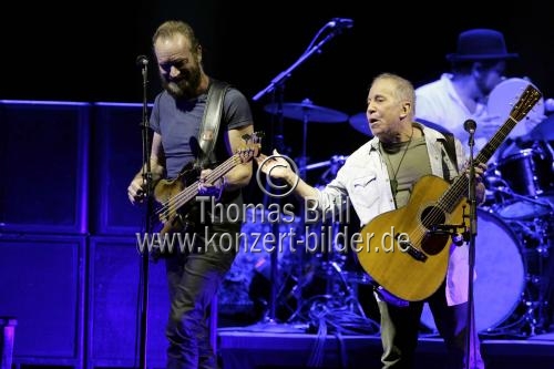 Amerikanische Musiker Paul Simon und der britische Rock-Sänger Sting gastieren auf ihrer 
