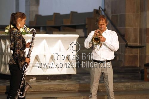Deutscher Trompeter Markus Stockhausen und die niederlndische Klarinettistin Tara Bouman gastieren mit ihrem Programm 