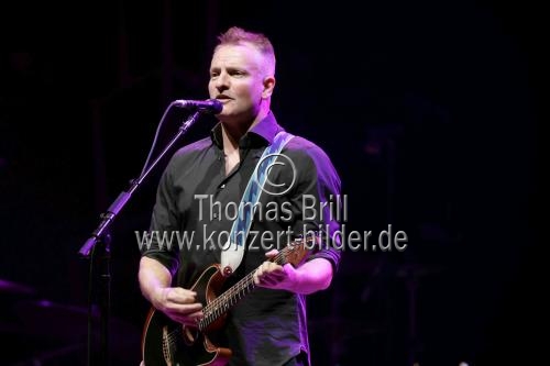 Britische Musiker Joe Sumner gastiert als Support auf  seines Vaters Sting 