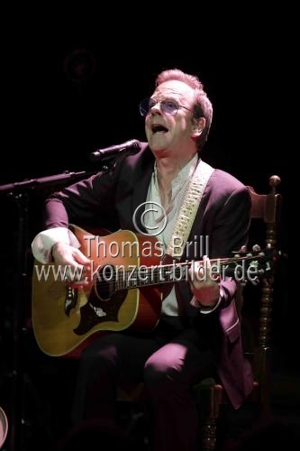 Kanadischer Musiker Kiefer Sutherland gastiert auf seiner 