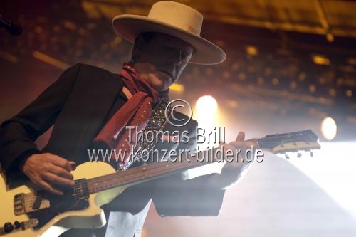 Kanadischer Musiker Kiefer Sutherland gastiert auf seiner 