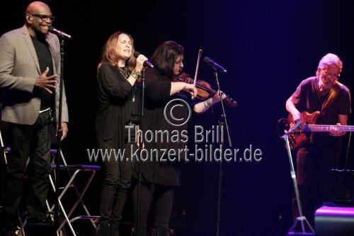 Amerikanischer Folkrock-Sänger James Taylor gastiert auf seiner 