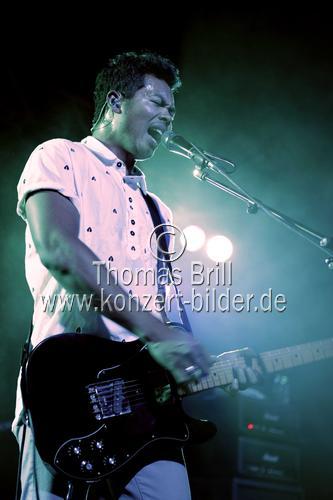 Australische Rockband The Temper Trap gastiert auf ihrer 