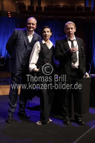 Jörg Thadeusz, Meret Becker und Ben Becker sowie Annette Marquard bei der grosse lit.COLOGNE Gala in der Philharmonie Köln (&copy; Thomas Brill)