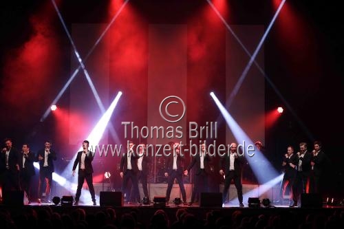 Deutsch-Britische Coverband The 12 Tenors gastieren auf ihrer 