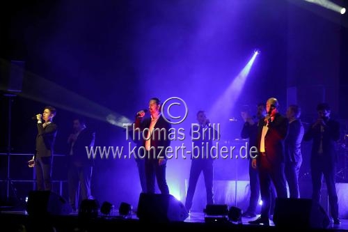 Deutsch-Britische Coverband The 12 Tenors gastieren auf ihrer 