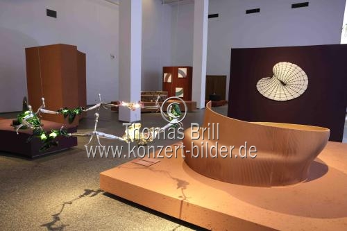 Die Ausstellung „The Circle - The most iconic shape redesigned“ gastiert vom 17. Januar – 24. April 2022 im Museum für Angewante Kunst in Köln (&copy; Thomas Brill)