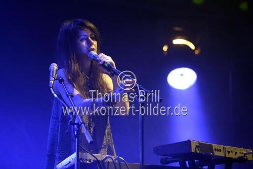 Amerikanisches Synthiepop-Duo The Hundred in The Hands beim Electronic Beats Festival im E-Werk Köln (© Thomas Brill)