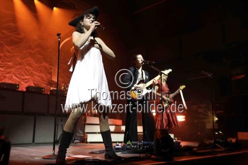 Britische Rockband The Last Dinner Party gastiert auf ihrer 