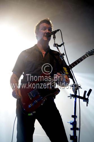 Amerikanische Hard-Rock-Supergroup Them Crooked Vultures gastiert auf ihrer 