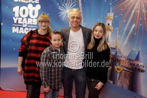 Disney on Ice – 100 Jahre voller Zauber gastiert vom 04. bis 06. November 2016 mit sechs Shows in der Lanxess-Arena Köln (© Thomas Brill)