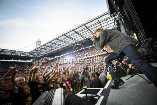 Deutsche Rock-Band Die Toten Hosen feiern das Bergfest ihrer 