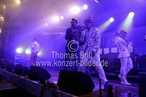 Deutsche Hip-Hop-Indie-Band Trailerpark gastiert auf ihrer 