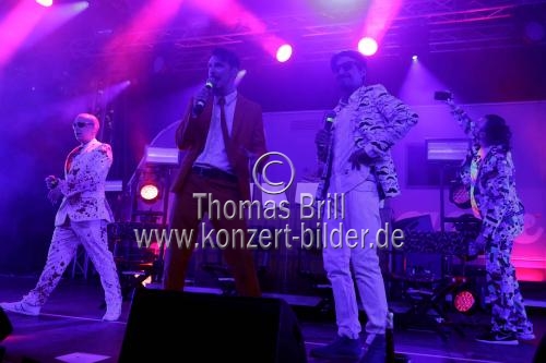 Deutsche Hip-Hop-Indie-Band Trailerpark gastiert auf ihrer 