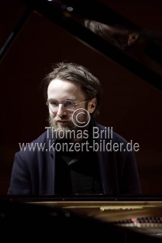 Russische Pianist Daniil Trifonov gastiert mit Werken von Alexander Skrjabin, Ludwig van Beethoven, Alexander Borodin und Sergej Prokofjew in der Philharmonie Köln (&copy; Thomas Brill)