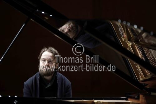Russische Pianist Daniil Trifonov gastiert mit Werken von Alexander Skrjabin, Ludwig van Beethoven, Alexander Borodin und Sergej Prokofjew in der Philharmonie Köln (&copy; Thomas Brill)
