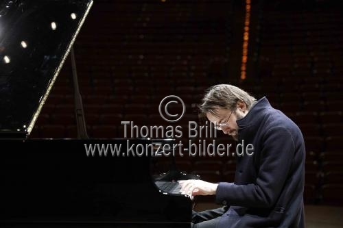 Russische Pianist Daniil Trifonov gastiert mit Werken von Alexander Skrjabin, Ludwig van Beethoven, Alexander Borodin und Sergej Prokofjew in der Philharmonie Köln (&copy; Thomas Brill)