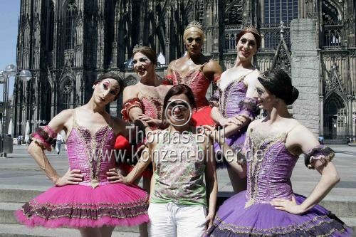 Amerikanische Männer-Ballettkompanie Les Ballets Trockadero de Monte Carlo gastiert im Rahmen des 26. Kölner Sommerfestivals vom 30. Juli bis 04. August 2013 in der Philharmonie (© Thomas Brill)