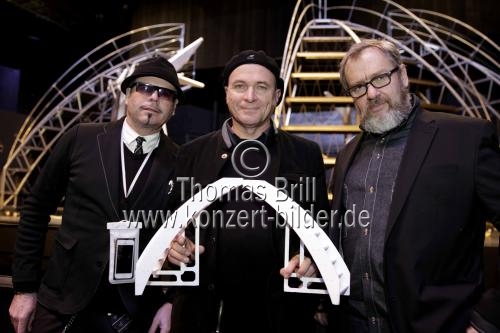 Gesprächsrunde Vor der Premiere mit Kostümbildner Chu Uroz, Bühnenbildner Roland Olbeter, Opernintendantin Dr. Birgit Meyer, Regisseur Carlus Padrissa und Chefdramaturg Georg Kehren bezüglich der Neuinszenierung von Wagners 