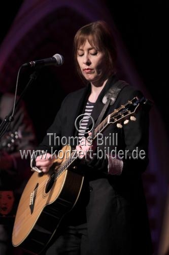 Amerikanische Sängerin Suzanne Vega gastiert auf ihrer 