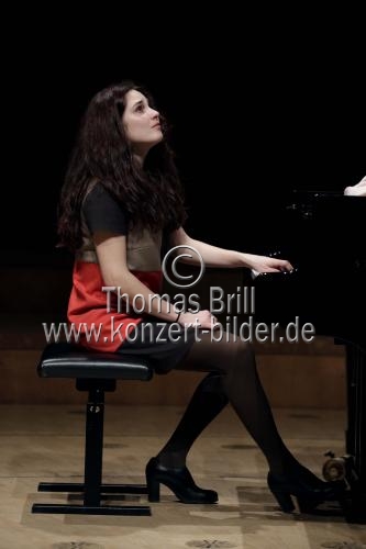 Russische Pianistin Anna Vinnitskaya gastiert mit Werken von Johannes Brahms, Dmitrij Schostakowitsch und Sergej Prokofjew in der Philharmonie Köln (© Thomas Brill)