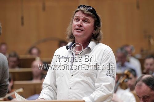 Deutsche Tenor Klaus Florian Vogt gastiert in Begleitung der Wiener Philharmoniker unter der Leitung des britischen Dirigenten Daniel Harding in der Philharmonie Köln (&copy; Thomas Brill)