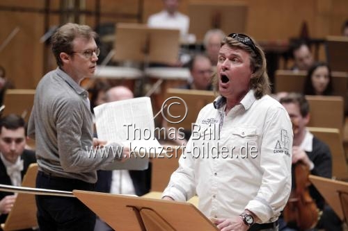 Deutsche Tenor Klaus Florian Vogt gastiert in Begleitung der Wiener Philharmoniker unter der Leitung des britischen Dirigenten Daniel Harding in der Philharmonie Köln (© Thomas Brill)