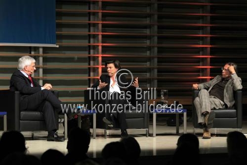 Iris Berben, Carolin Emcke, Klaus Reinhardt und Harald Welzer lesen 