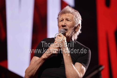 Britischer Musiker und Ex-Pink Floyd-Sänger Roger Waters gastiert mit Werken von Pink Floyd auf seiner „This Is Not A Drill“-Abschiedstour in der Lanxess-Arena Köln (&copy; Thomas Brill)
