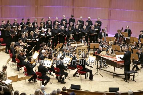 Weihnachtsoratorium von Johann Sebastian Bach des Gürzenich-Orchester Köln unter der Leitung des britischen Dirigenten Jonathan Cohen in der Kölner Philharmonie (&copy; Thomas Brill)