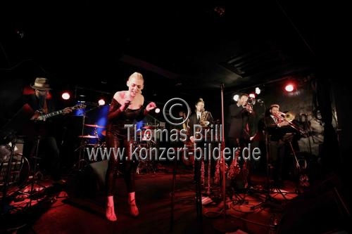 Amerikanische Jazzsängerin Brenna Whitaker gastiert auf ihrer 