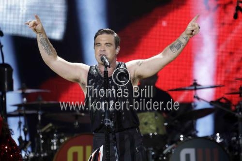 Britischer Rock-Star Robbie Williams gastiert auf seiner 