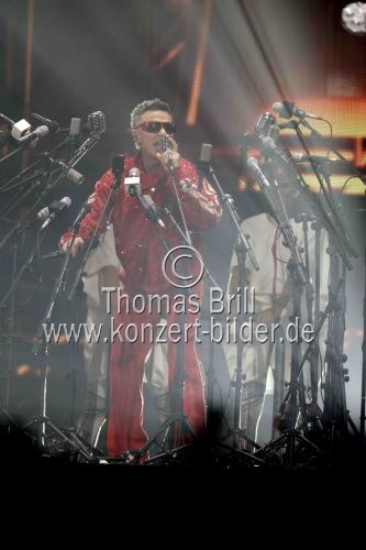 Britischer Rock-Star Robbie Williams gastiert auf seiner 