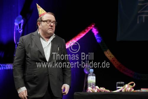 Deutsche Schauspieler Gustav Peter Wöhler und die deutsche Schauspielerin Annette Frier fürchten sich 