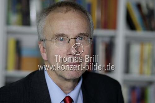 Verlegerischer Geschäftsführer des DUMONT BUCHVERLAG GmbH & Co.KG Köln Dr. Lutz-W. Wolff in der Amsterdamer Straße 192, Köln (© )