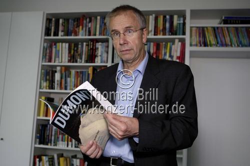 Verlegerischer Geschäftsführer des DUMONT BUCHVERLAG GmbH & Co.KG Köln Dr. Lutz-W. Wolff in der Amsterdamer Straße 192, Köln (© )