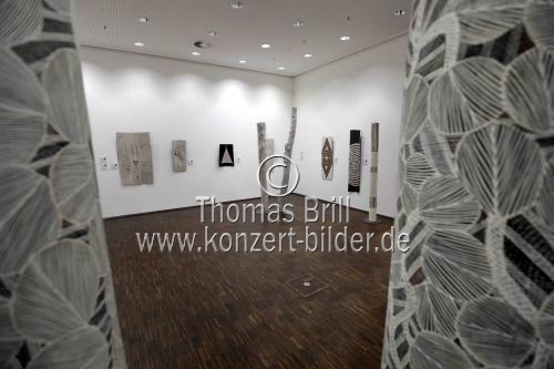 Ausstellung „Wüste – Meer – Schöpfermythen/Aboriginal Art der Spinifex und Yolŋu“ gastiert vom 10. November 2017 bis 4. März 2018 im Rautenstrauch-Joest-Museum Köln (&copy; Thomas Brill)
